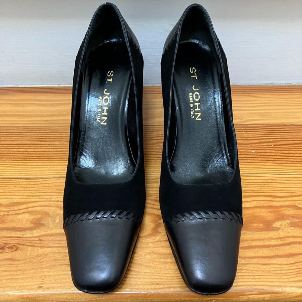 St. John Black Cap Toe Suede & Leather Heels Shoes Italy Designer 8.5 AA Narrow - Picture 2 of 13